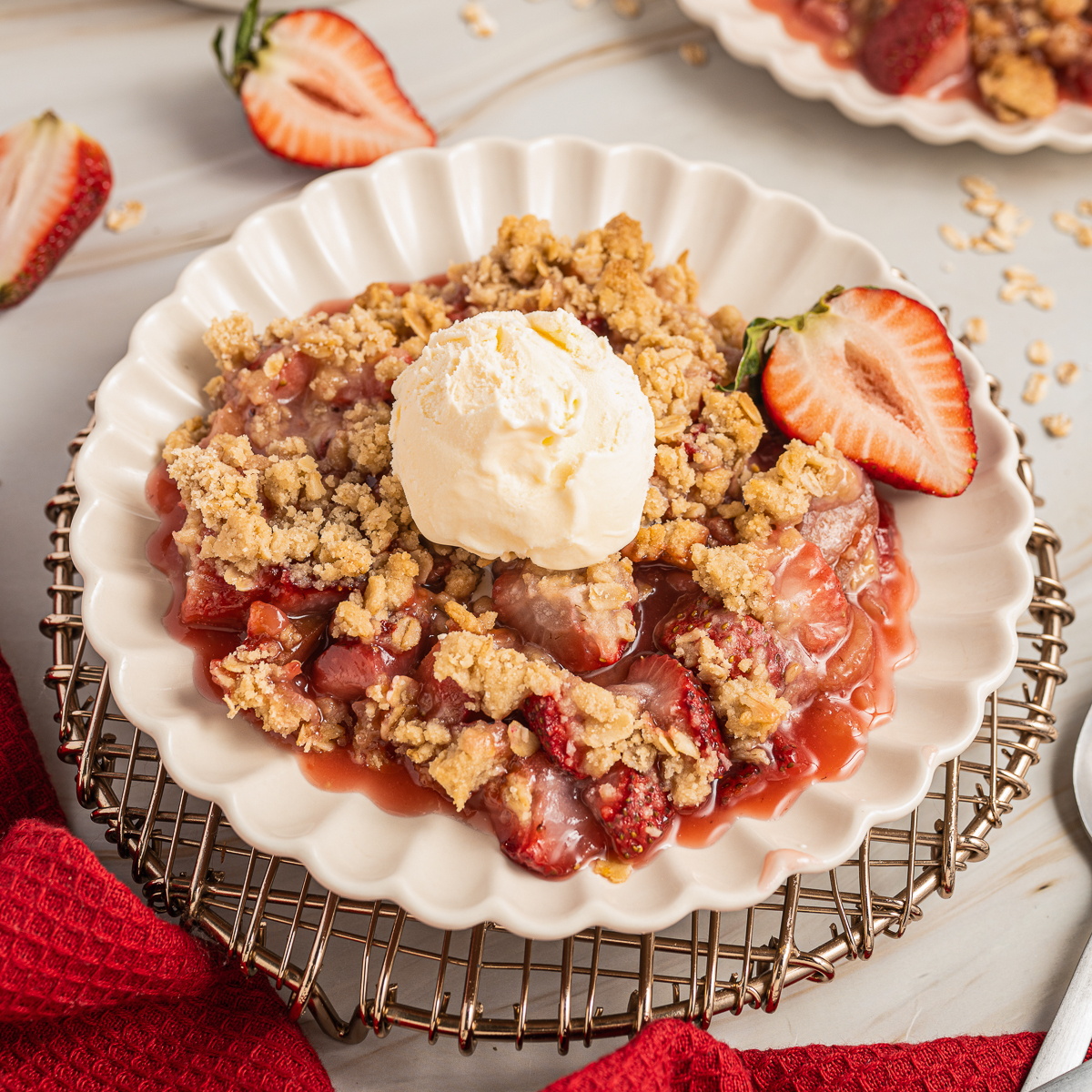 Strawberry Rhubarb Crisp